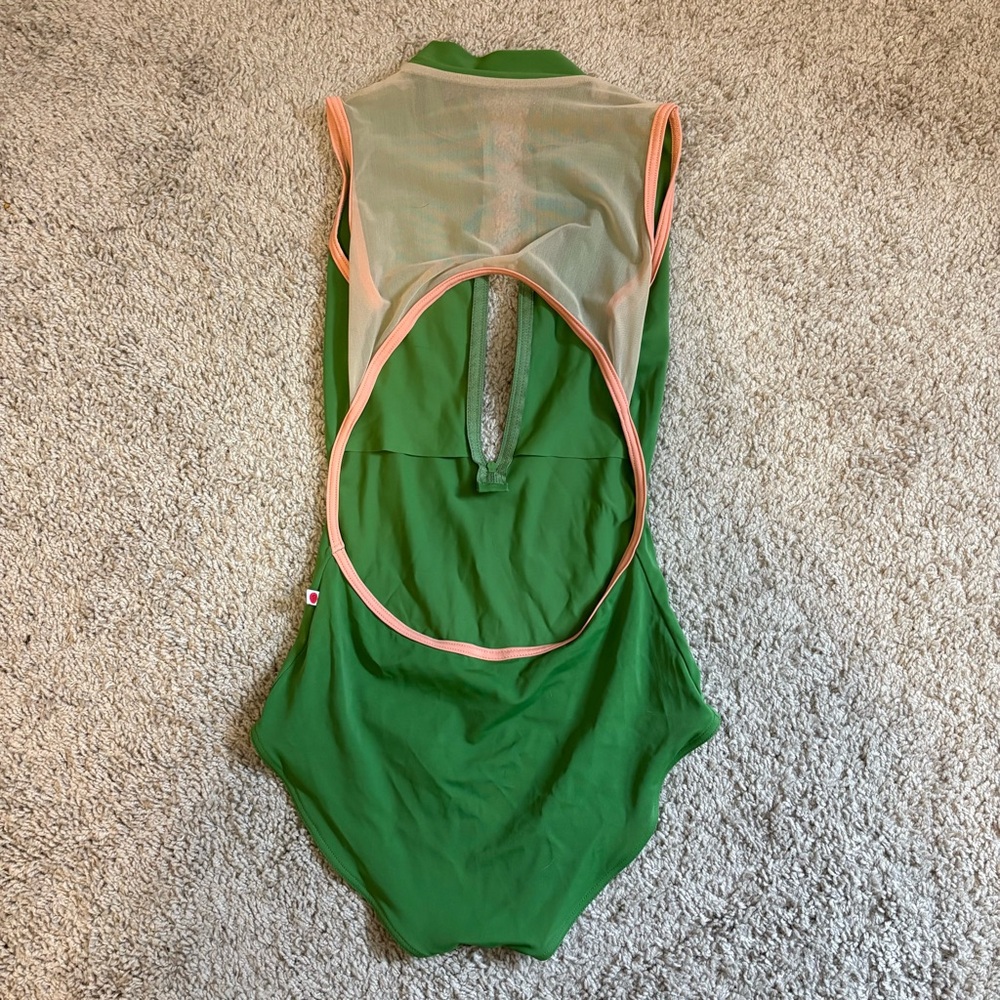 Yumiko charlotte L trade/sell